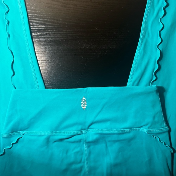 Free People Hearts A Flutter Leggings . Excellent Condition. - Picture 4 of 5